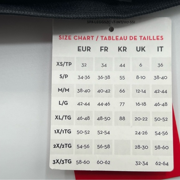 Spanx “Look at me now” leggings cropped length.Black Camo XS - Picture 6 of 6